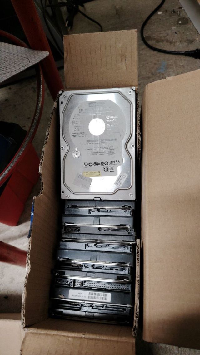 Lotto 12 Hard Disk 3.5 SATA Da Testare