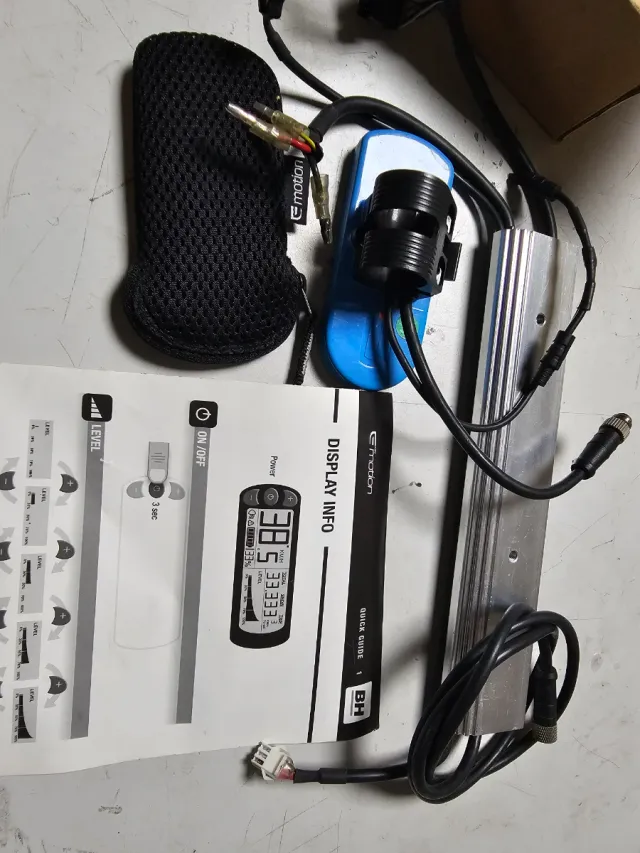 Kit Display E-motion BH