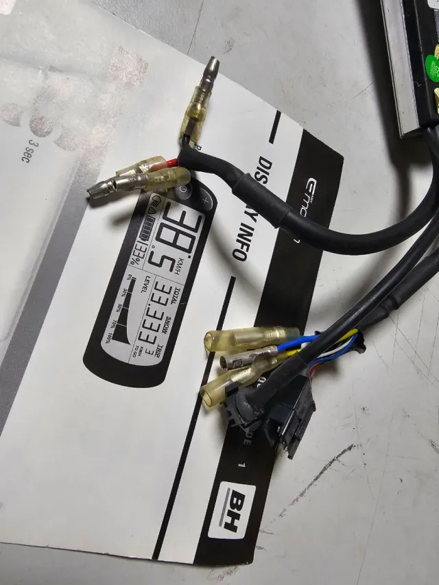 Kit Display E-motion BH