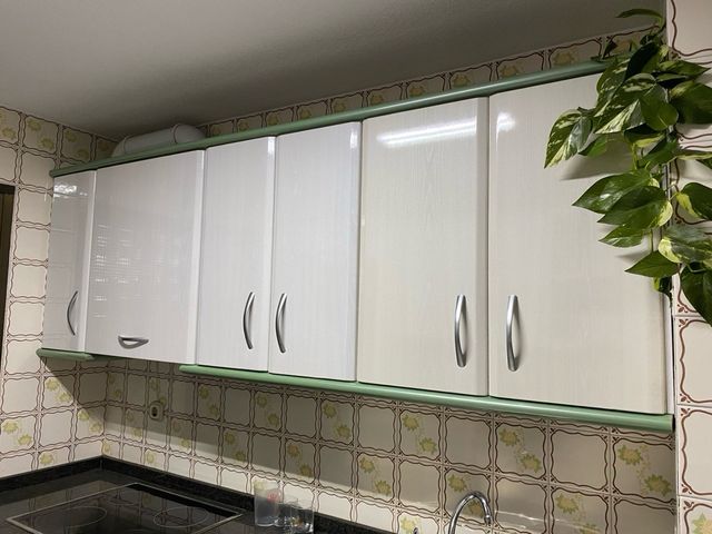 Mueble de cocina madera y piedra