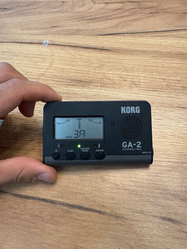 Afinador Korg GA-2 Guitarra/Bajo