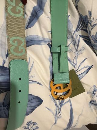 Cinturón Gucci GG Dorado y Verde Menta