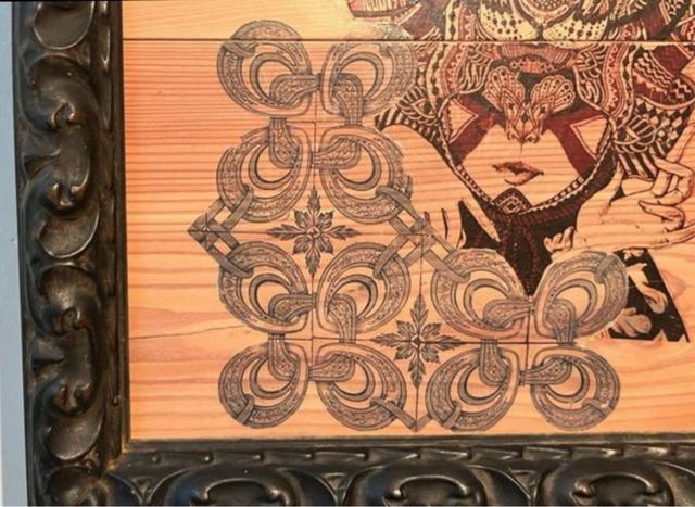 Cuadro Madera Labrada Tigre y Mujer