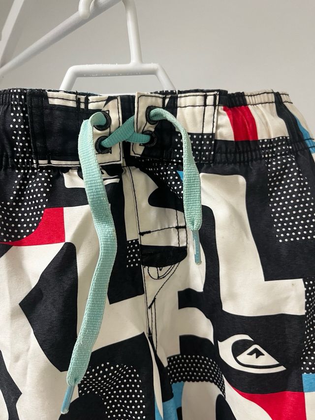 Lote 2 bañadores Quiksilver niño 8 años