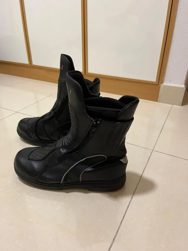 Botas de moto hombre negras