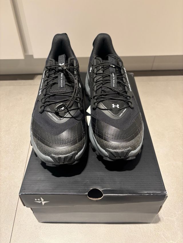 Zapatillas Under Armour UA EXPLOR TRAIL Negras/Gri