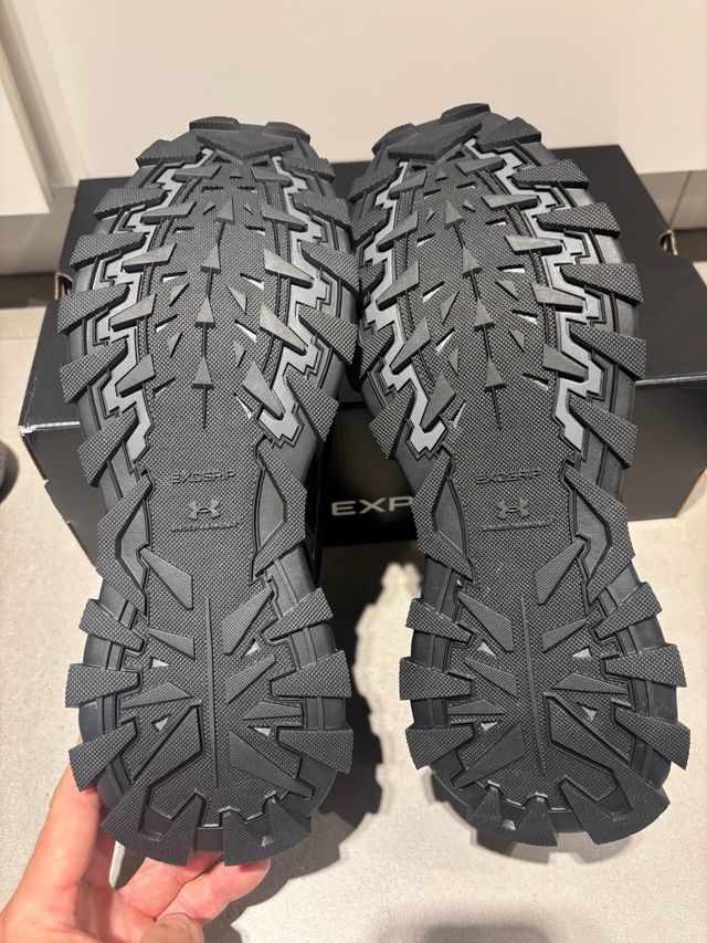 Zapatillas Under Armour UA EXPLOR TRAIL Negras/Gri