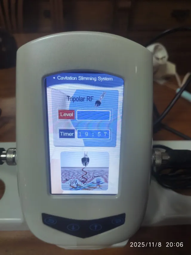 Máquina Cavitación y Radiofrecuencia RF