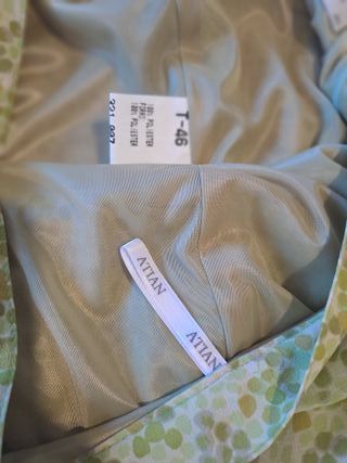 Falda midi Atian verde.