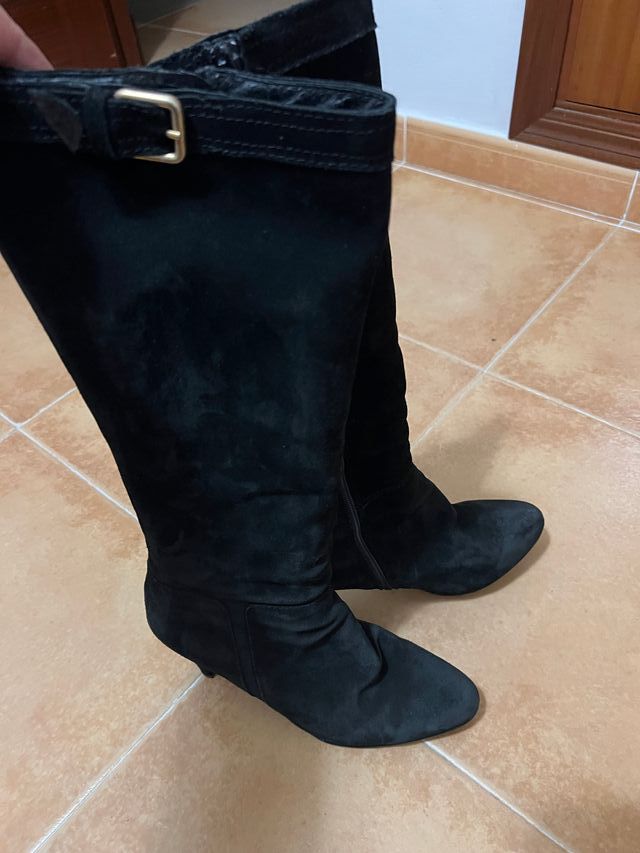 Botas altas Zara negras ante