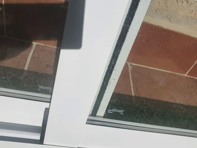 Ventana corredera aluminio blanca