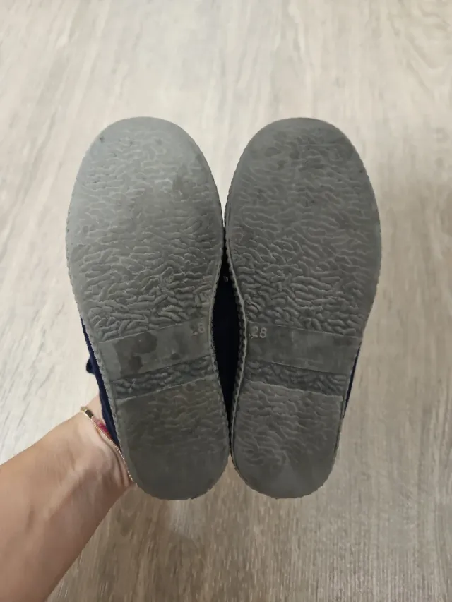 ZAPATILLAS PISAMONAS N° 28