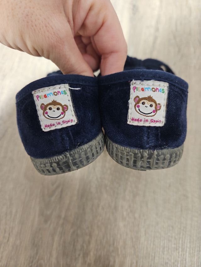 ZAPATILLAS PISAMONAS N° 28