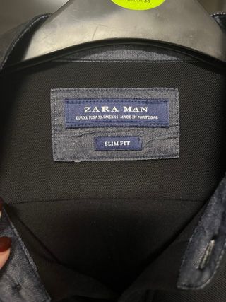 Camisa Zara Negra Manga Corta Talla XL slim fit
