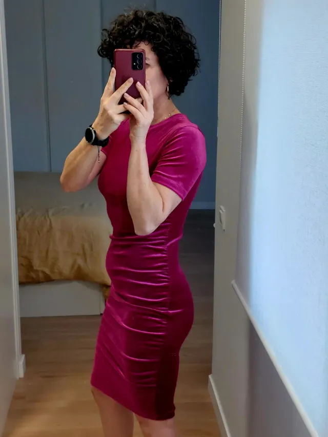 Vestido Terciopelo Midi Ajustado TS
