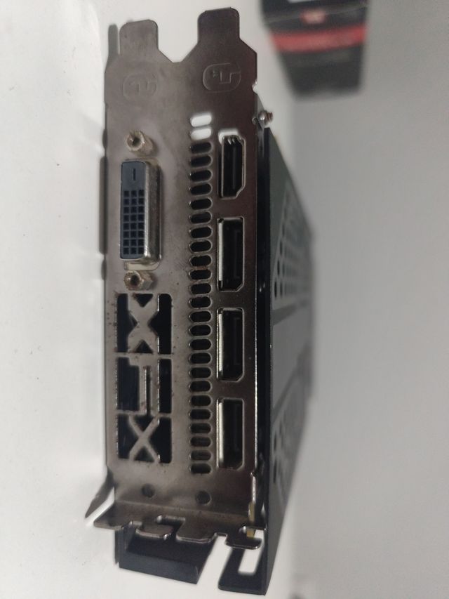 RX 580 8GB Tarjeta Gráfica (No da video)