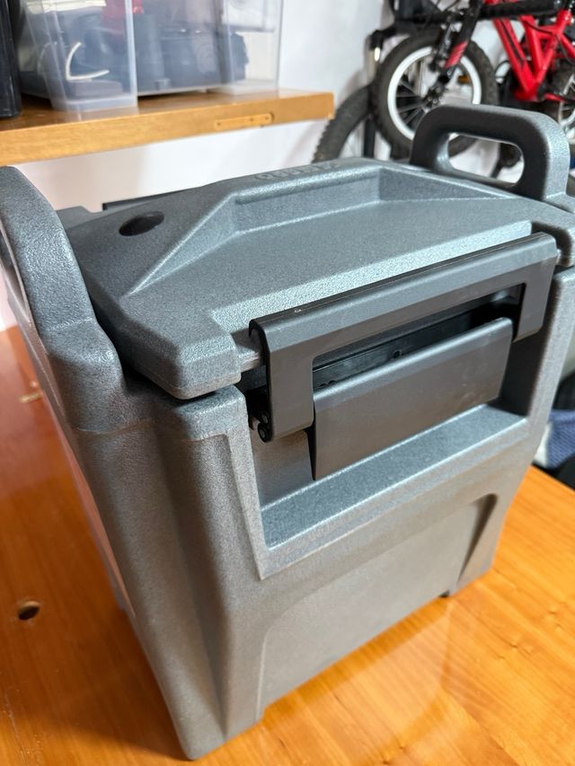 Termo Cambro Gris