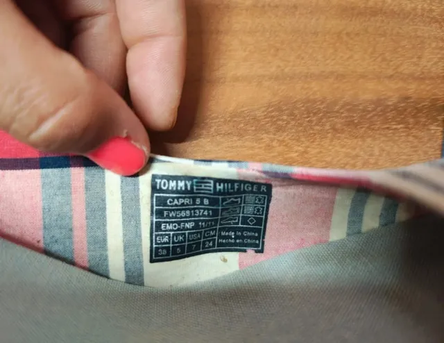 Cuñas Tommy Hilfiger cuadros rojo