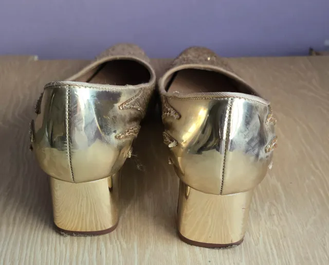 Zapatos Zara dorados talla 38