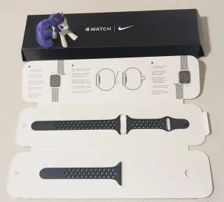 Apple Watch Nike Negro y Gris Serie 7