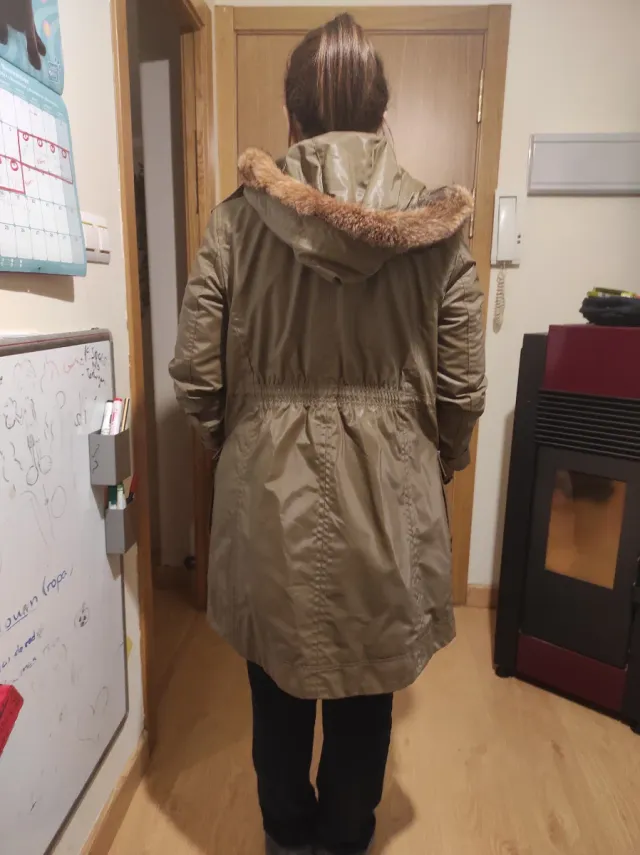 Abrigo Massimo Dutti acolchado verde/marrón