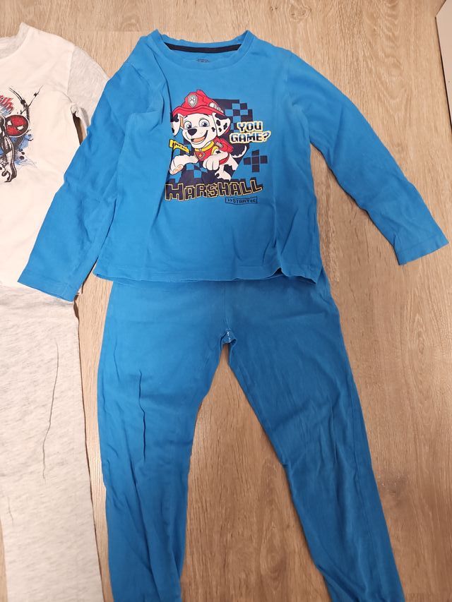 2 PIJAMAS 4-5 AÑOS