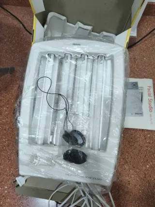 Lámpara UVA Facial Philips HB 175