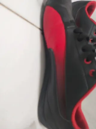 Zapatillas Puma Ferrari Negras y Rojas