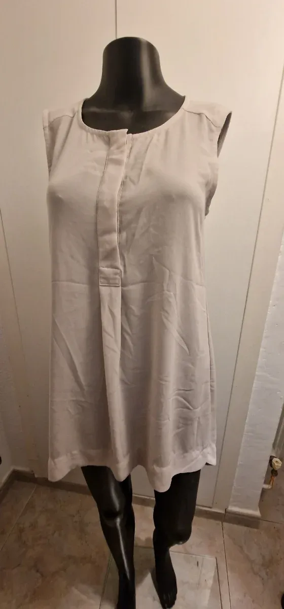 Vestido blanco sin mangas