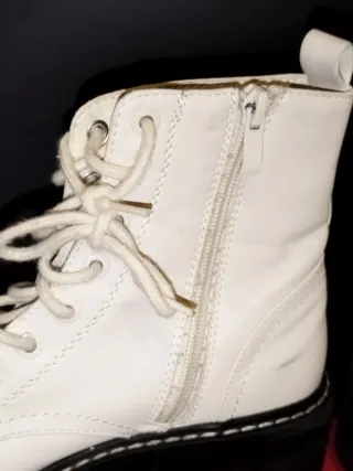 Botas Stradivarius blancas talla 37