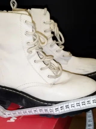 Botas Stradivarius blancas talla 37