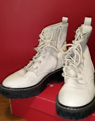 Botas Stradivarius blancas talla 37