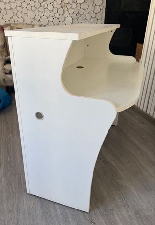 Mostrador recepción blanco
