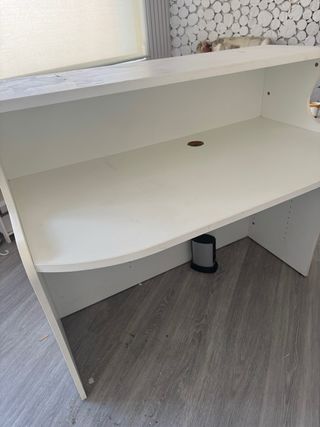Mostrador recepción blanco