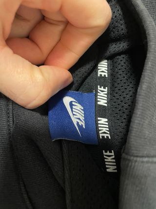 Sudadera Nike Negra con Capucha