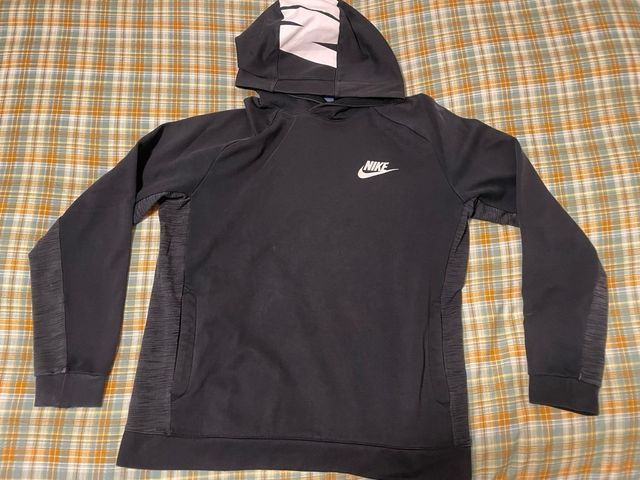 Sudadera Nike Negra con Capucha