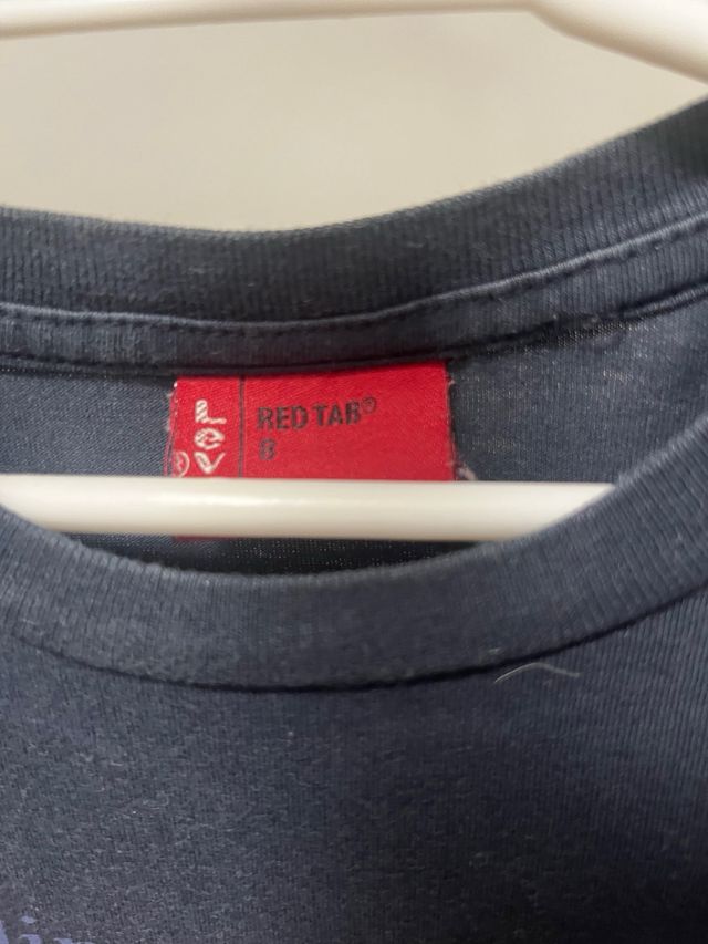 Camiseta Levi's Enormous. 8 años.