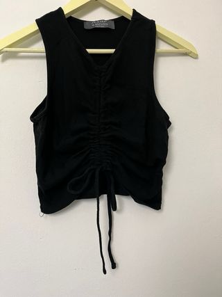 Top negro Primark fruncido