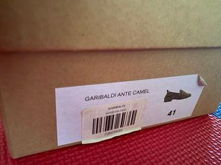 Zapatos de piel Micuir Marrones