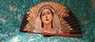 Abanico pintado a mano Virgen de Gracia malaga