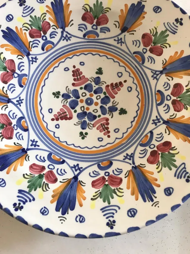Plato decorativo cerámica pintado a mano
