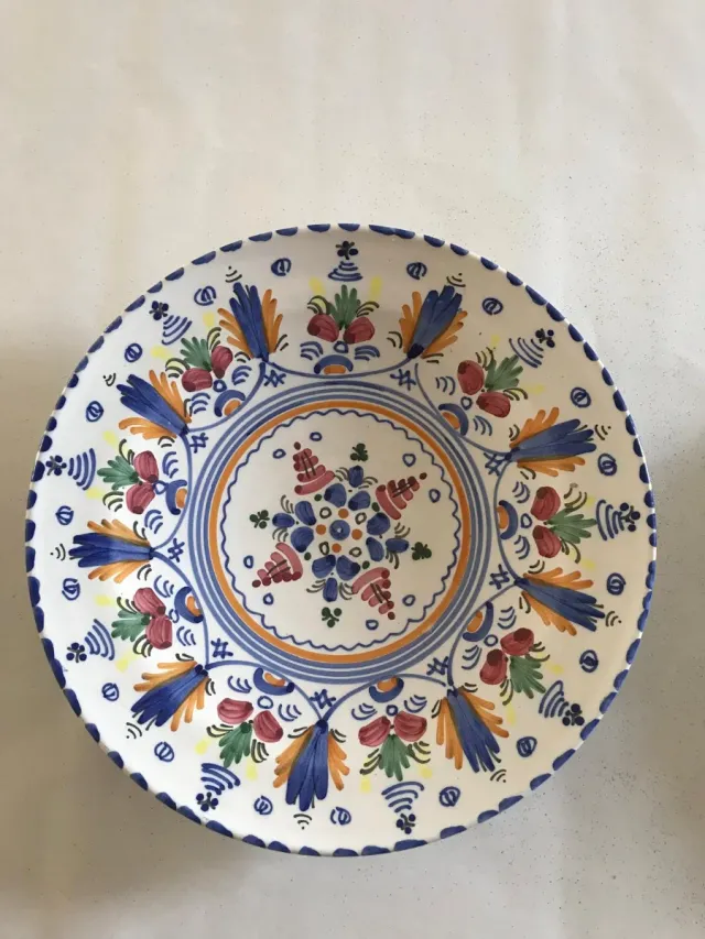 Plato decorativo cerámica pintado a mano