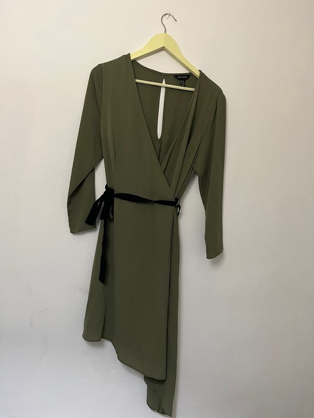 Vestido New Look verde militar talla L
