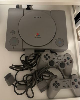 Consola Sony PlayStation 1 PS1 Gris + Juego Gran T