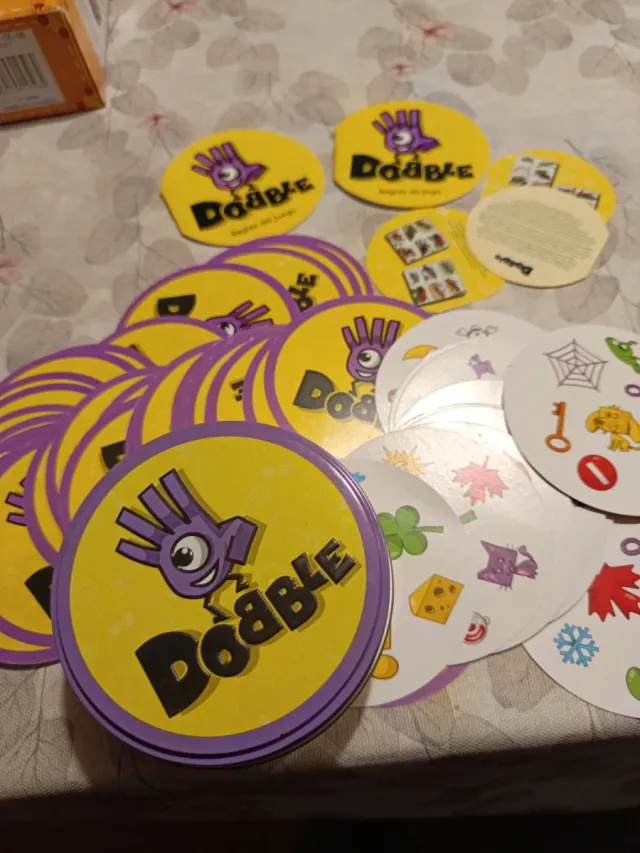 Juego de mesa Dobble