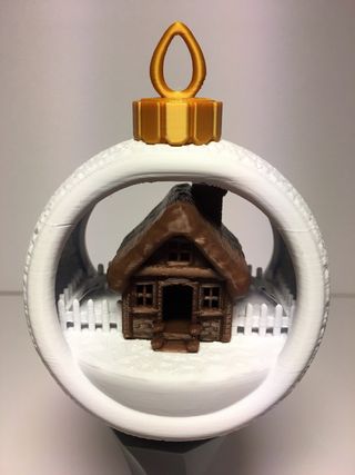 Pallina di Natale con casetta e recinto