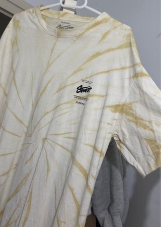Camiseta Pull&Bear Tie-Dye Beige/Blanca
