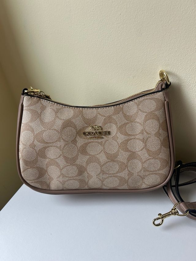 Mala Coach castanha com alça de corrente