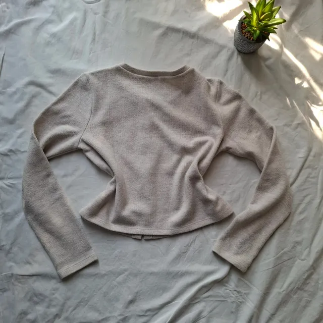 Cardigan corto Zara color sabbia vintage coquette