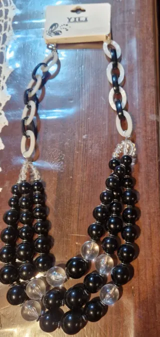 Collana YILI donna nero e bianco